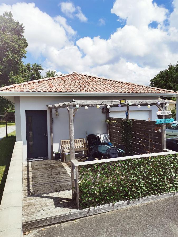House - 4 People *